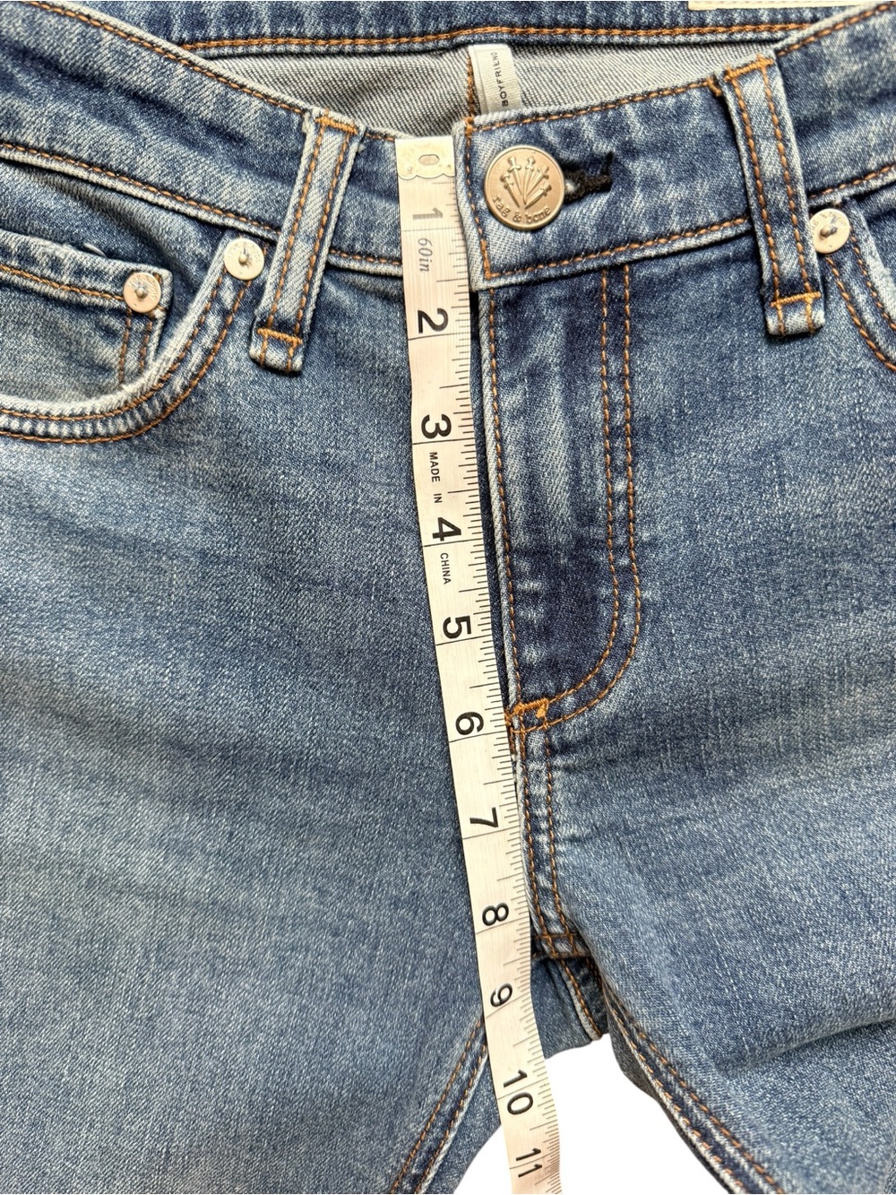 NWT Rag & Bone Dre Low Rise Boyfriend Jeans Size 24 Medium Wash - Picture 7 of 14